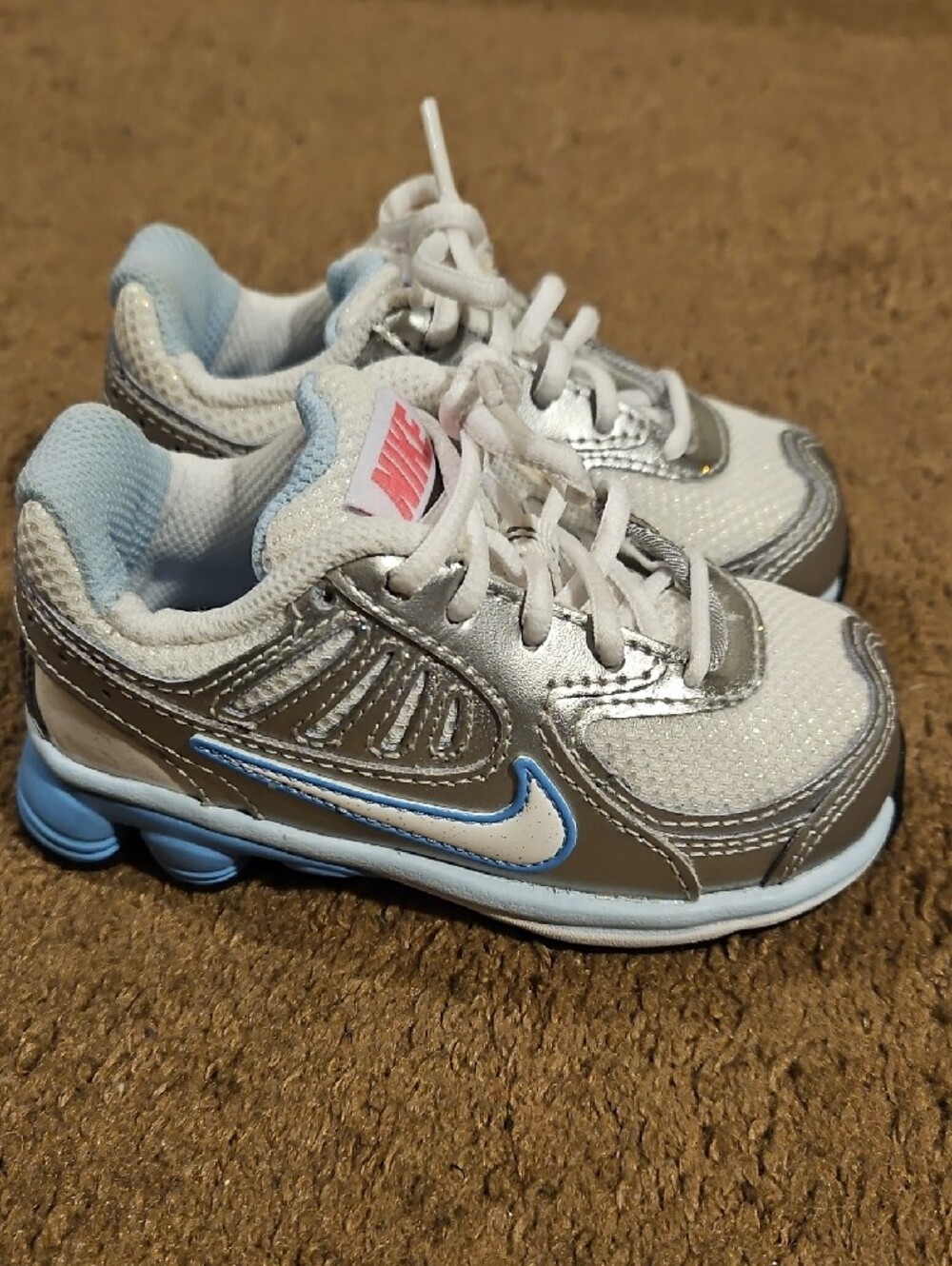 Nike Kids Shox Qualify Sneakers - Picture 2 of 8